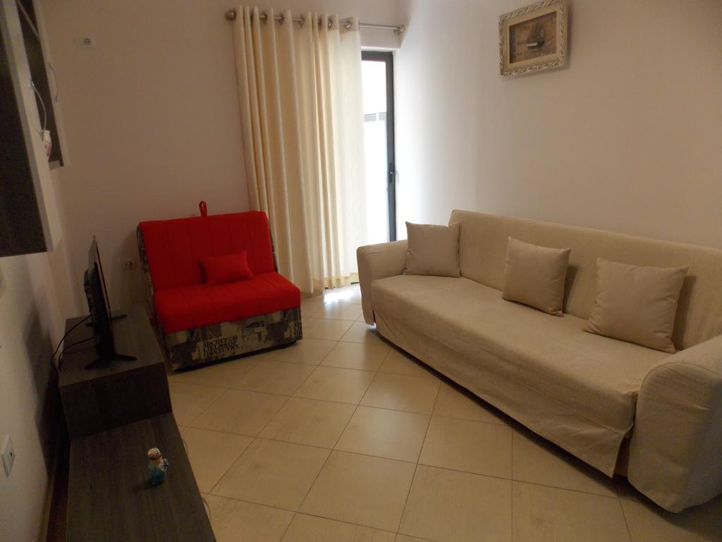 Amber Apartments Sarandë Esterno foto